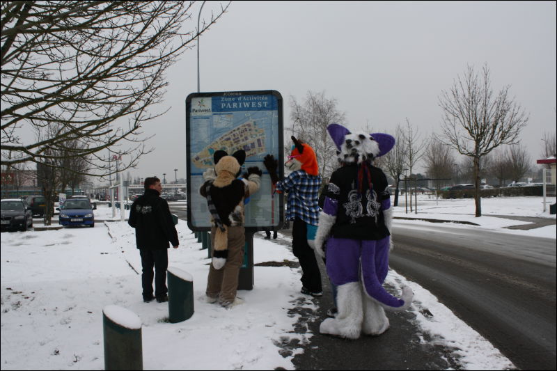 [Hai_FursuitBlackLight_201301_0649.jpg]