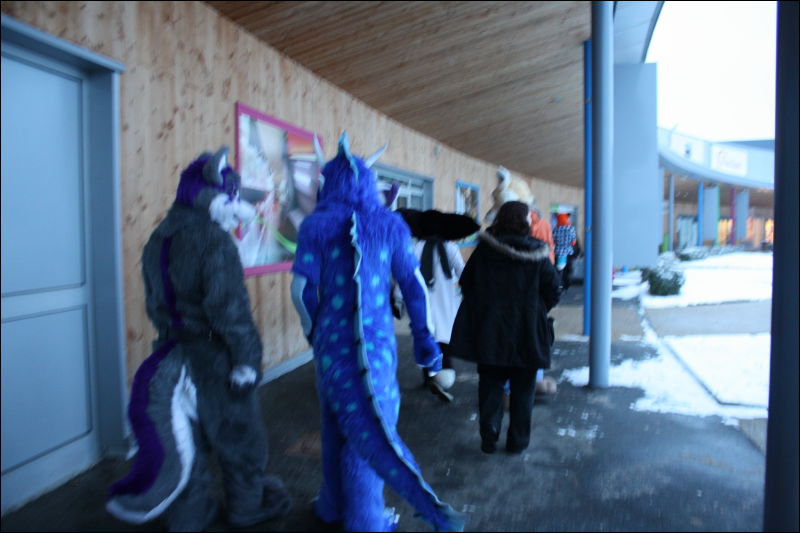 [Hai_FursuitBlackLight_201301_0668.jpg]