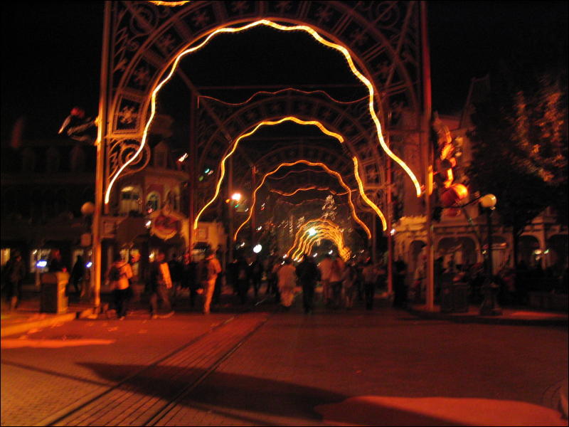 [20031025_DisneylandParis_Timduru_66.jpg]