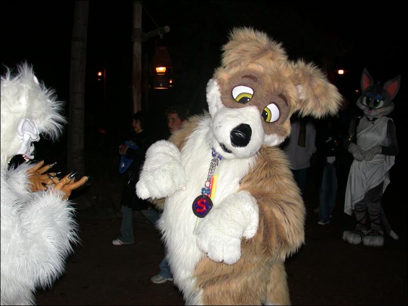 [Num8_200410DisneylandHalloween_45.jpg]