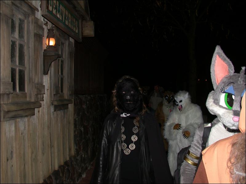 [Num8_200410DisneylandHalloween_73.jpg]