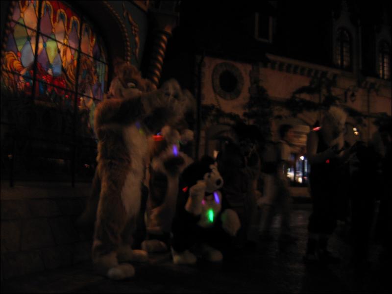 [Aoi_disney05_037.JPG]