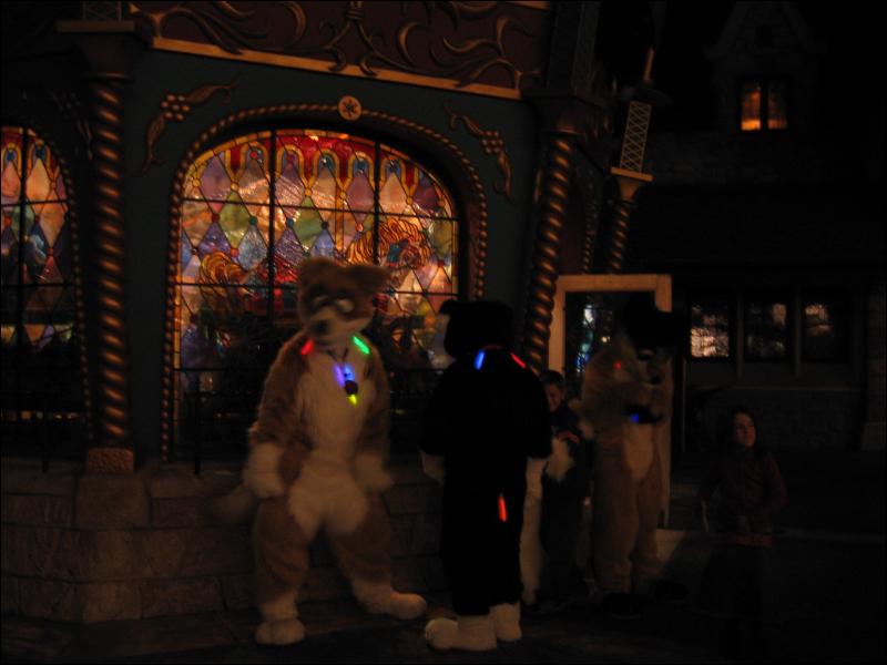 [Aoi_disney05_039.JPG]