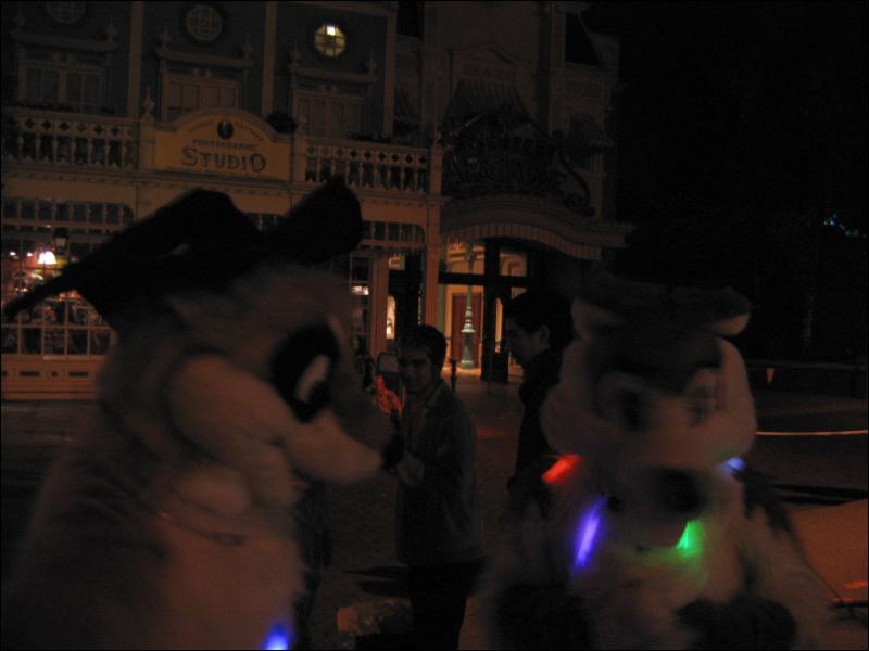 [Aoi_disney05_077.JPG]