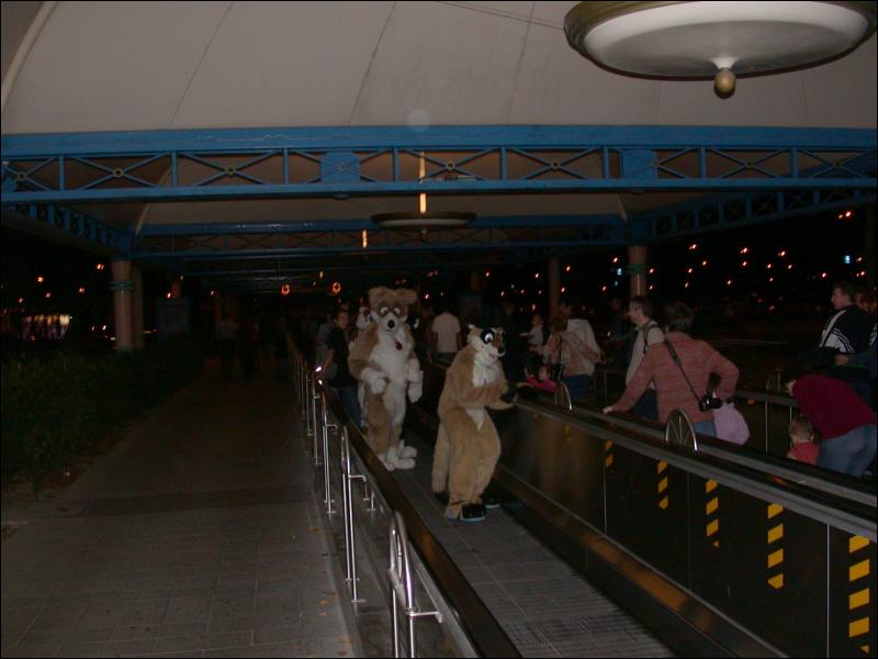 [DisneylandParis_Halloween2005_011.jpg]