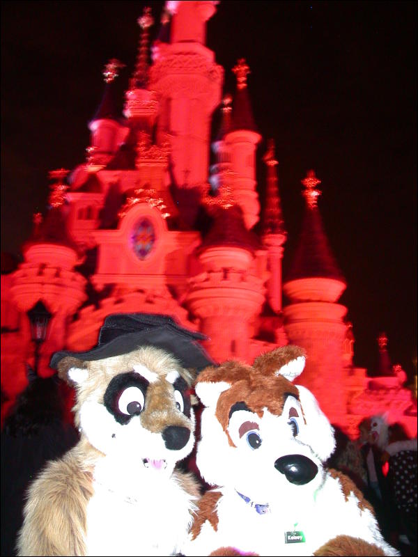 [DisneylandParis_Halloween2005_101.jpg]