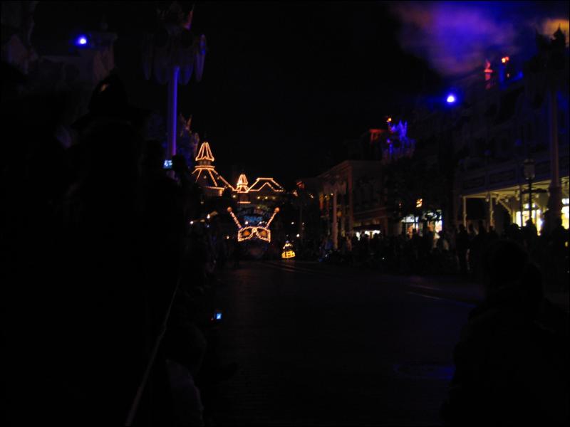 [Aoi_disney05_091.JPG]