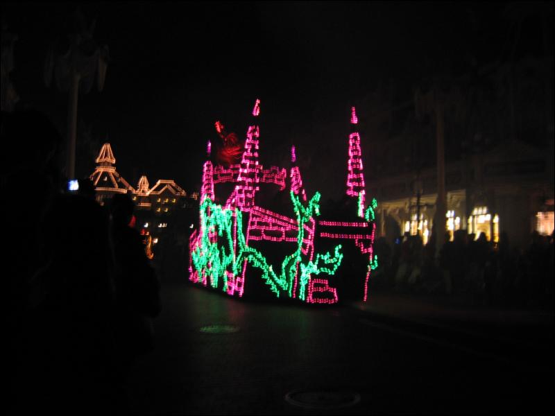 [Aoi_disney05_124.JPG]