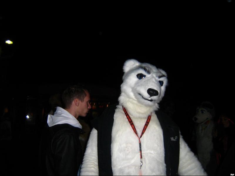 [Furrtek_Halloween2006_021.jpg]