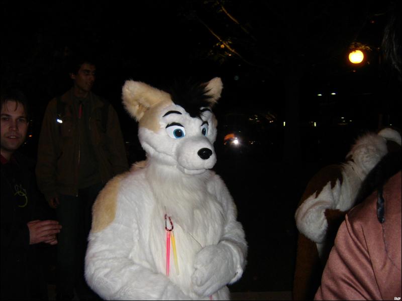 [Furrtek_Halloween2006_042.jpg]