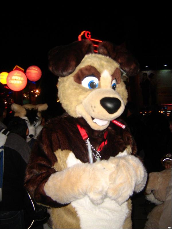 [Furrtek_Halloween2006_052.jpg]