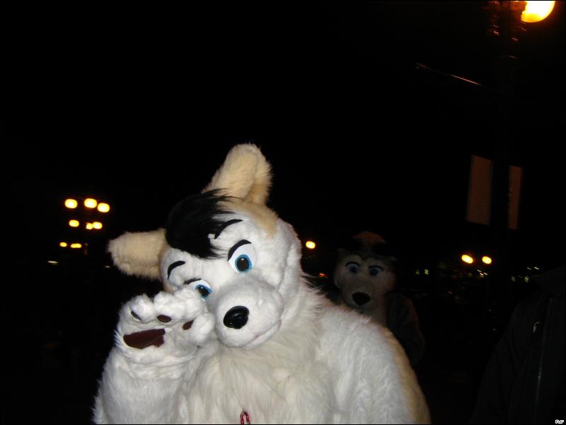 [Furrtek_Halloween2006_064.jpg]