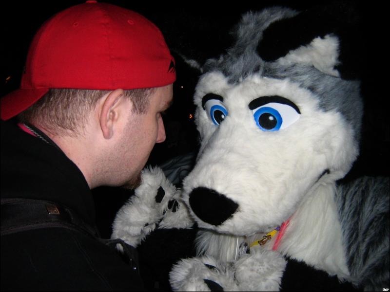 [Furrtek_Halloween2006_087.jpg]