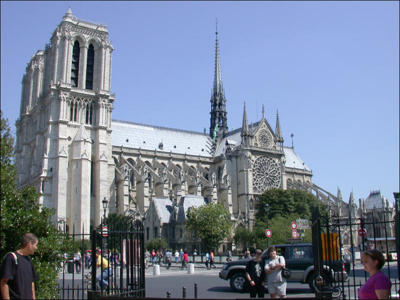 [Tim_Paris20010813_NotreDame03.jpg]