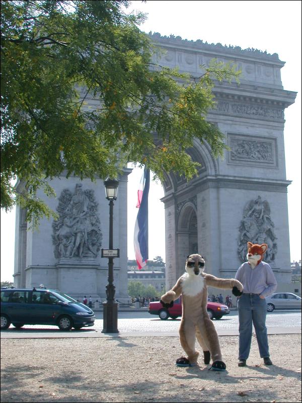 [20020824_MeerkatNFoxyInParis_020.jpg]