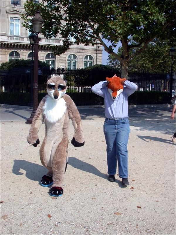 [20020824_MeerkatNFoxyInParis_049.jpg]