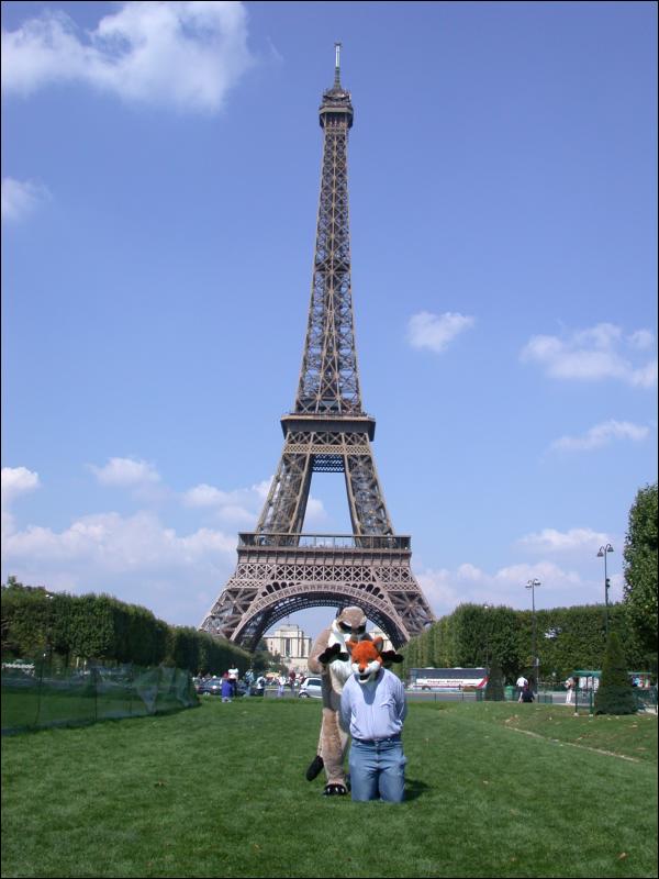 [20020824_MeerkatNFoxyInParis_088.jpg]