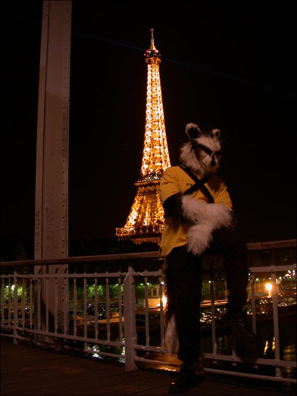 [20040611_EiffelTower_14.jpg]