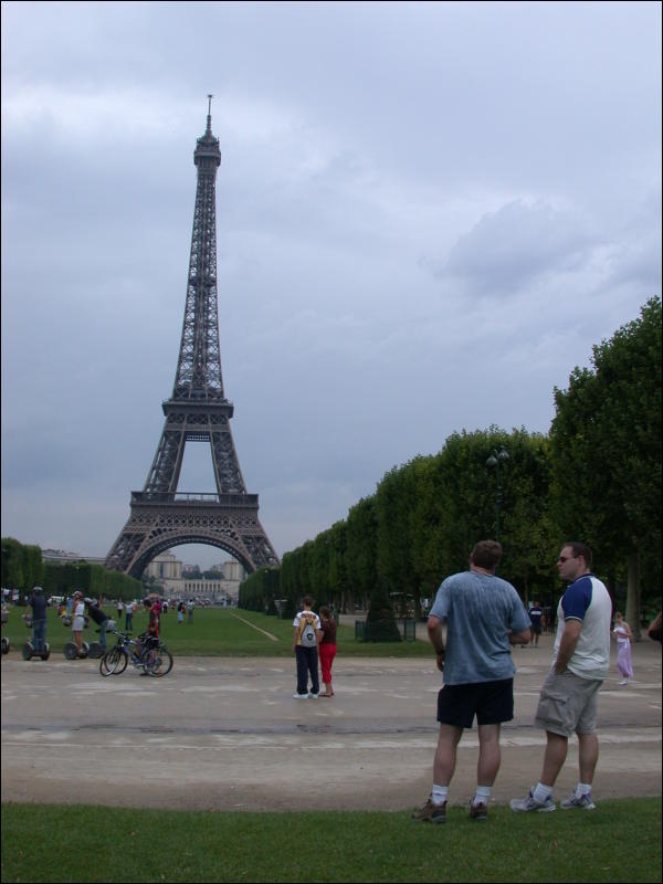 [Tim_20050729_Paris_034.jpg]