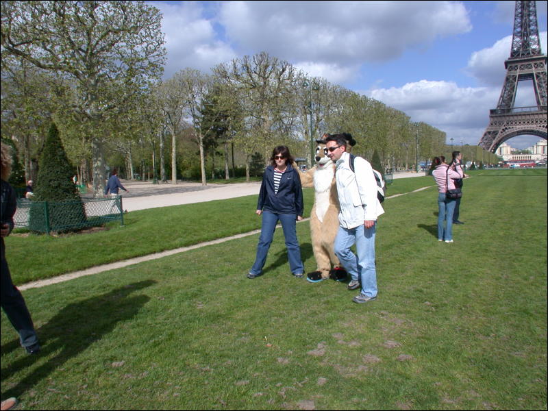 [20060429_FurbleInParis_080.jpg]