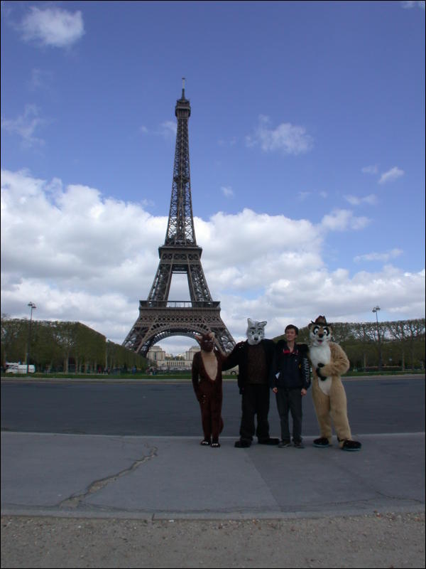 [20060429_FurbleInParis_102.jpg]