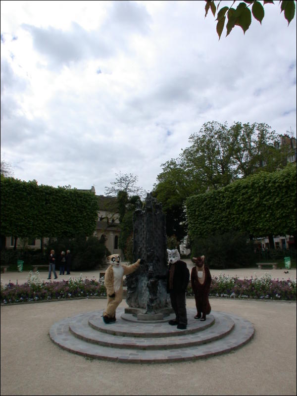 [20060429_FurbleInParis_129.jpg]