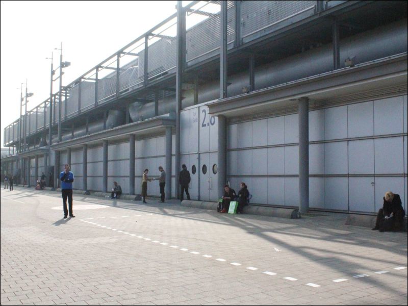 [Ray_LeipzigBookfair20120315_146.jpg]