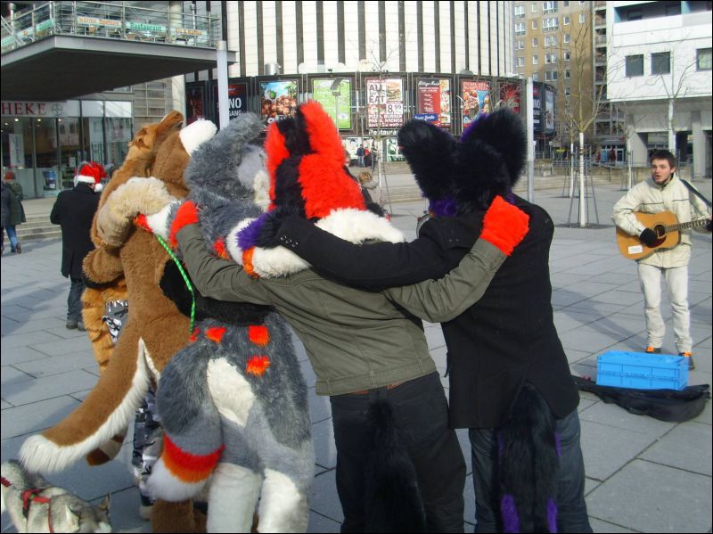 [Dresden_Furmeet_23032013_Gruenfuchs (71).JPG]