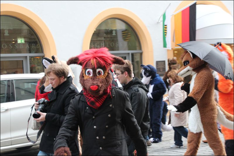 [SFD-10-Fursuitwalk-Harko (53).JPG]