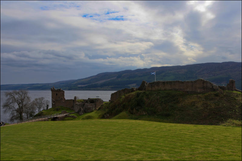 [Junkvist_13_UrquhartCastle-003.jpg]