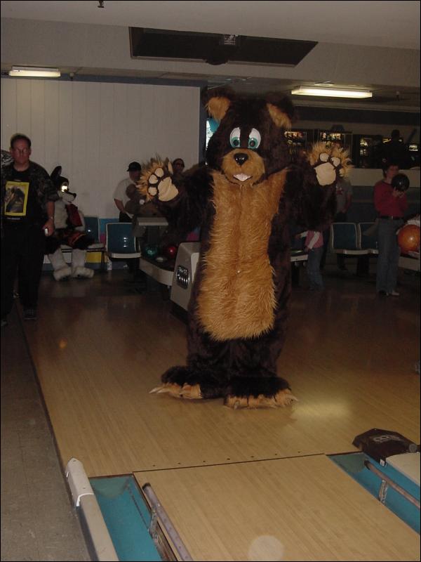 [20030216_Bowling_03.jpg]