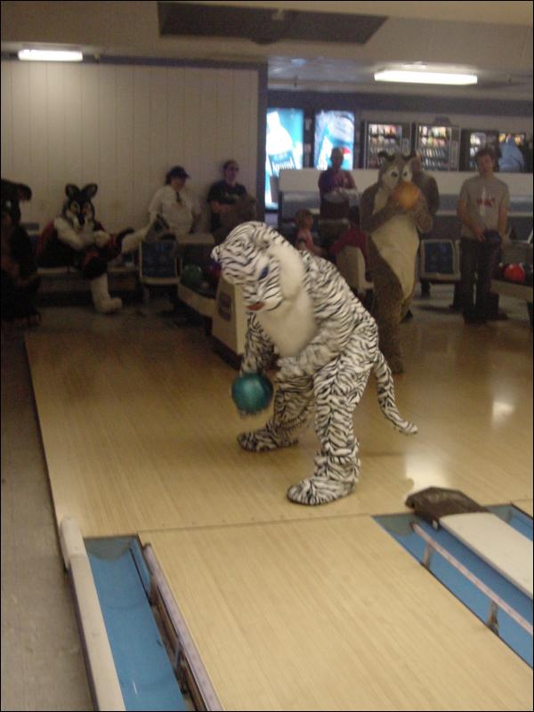 [20030216_Bowling_04.jpg]