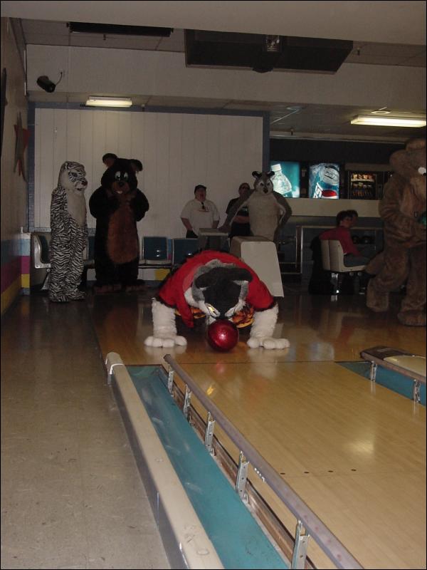 [20030216_Bowling_08.jpg]