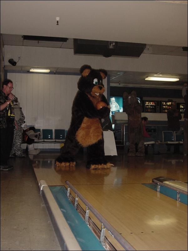 [20030216_Bowling_13.jpg]