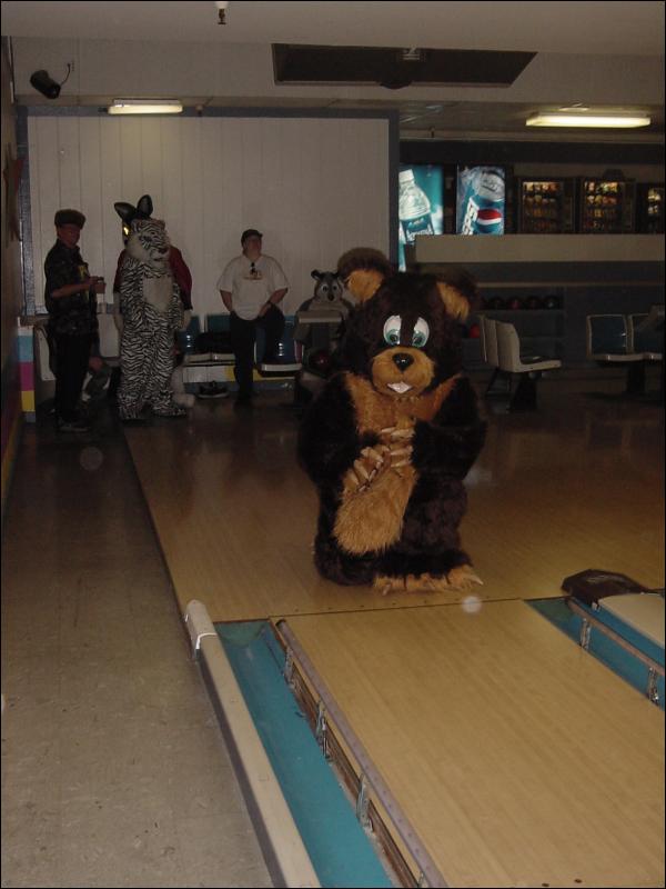 [20030216_Bowling_26.jpg]