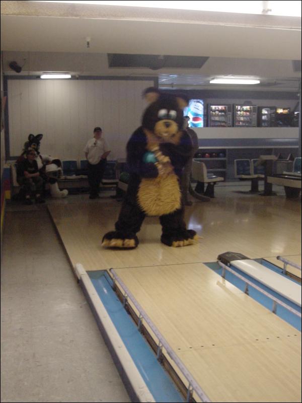 [20030216_Bowling_29.jpg]