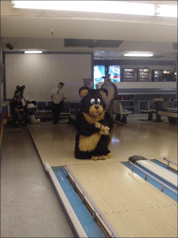 [20030216_Bowling_30.jpg]