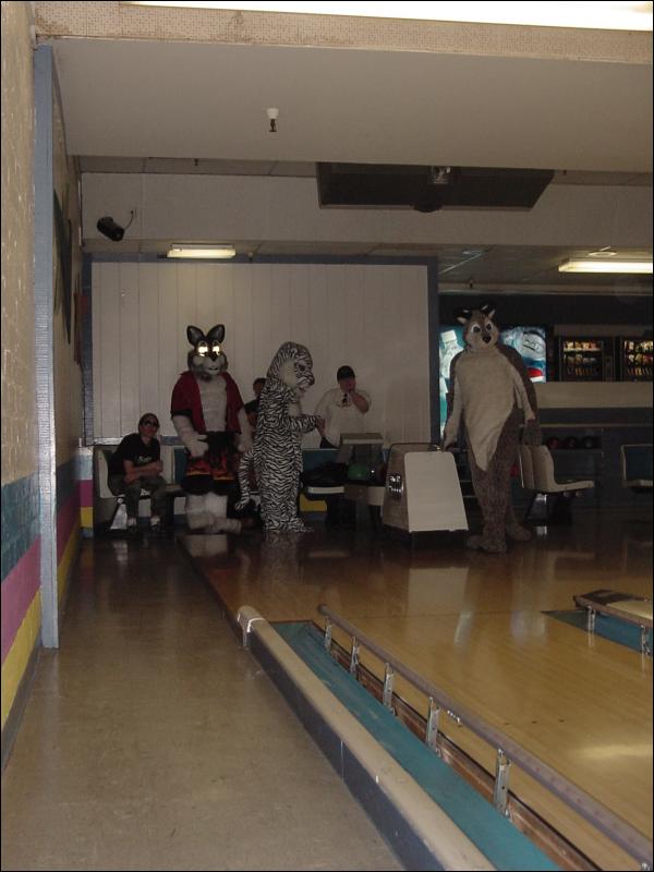 [20030216_Bowling_32.jpg]