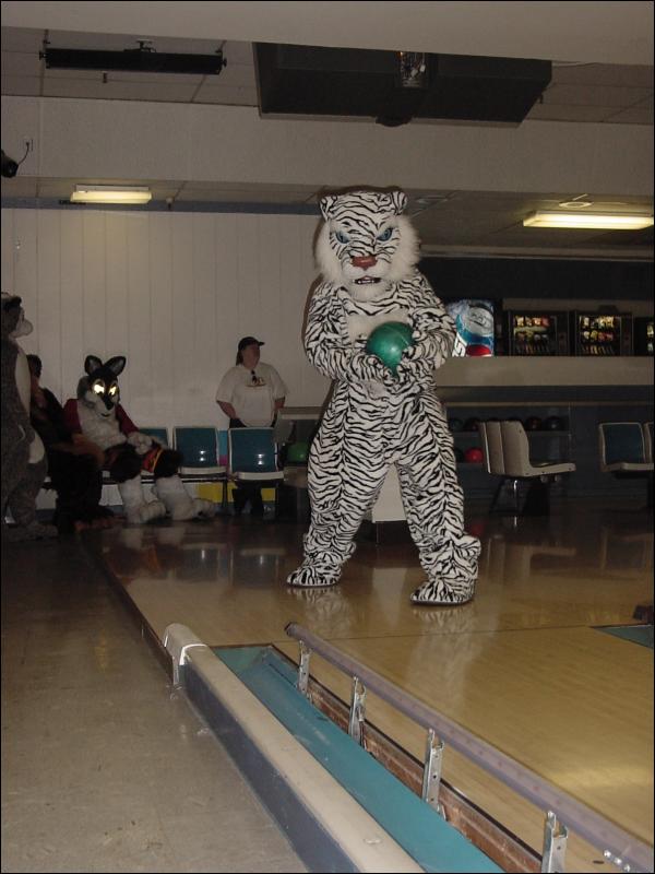 [20030216_Bowling_43.jpg]