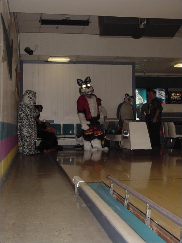 [20030216_Bowling_45.jpg]