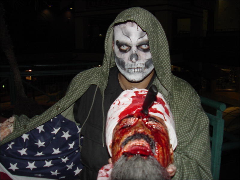 [PointOrlandoHalloween_2002_45.jpg]