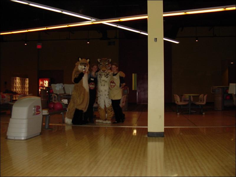 [20021112_Bowling_04.jpg]