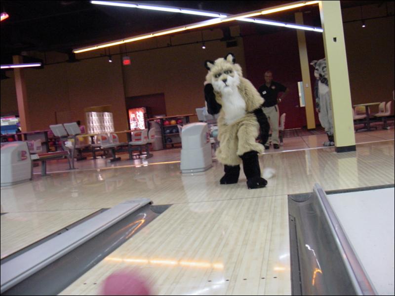 [20021112_Bowling_06.jpg]