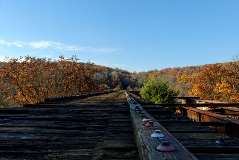 [20121022_RailRoadBridgeArea_2194_e.jpg]